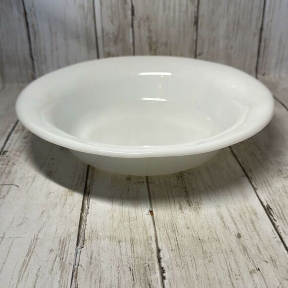 Vintage CORNING WARE   TM REG Smooth Milk Glass Serving Bowl 1951 USA 9 3/4” - Picture 1 of 6